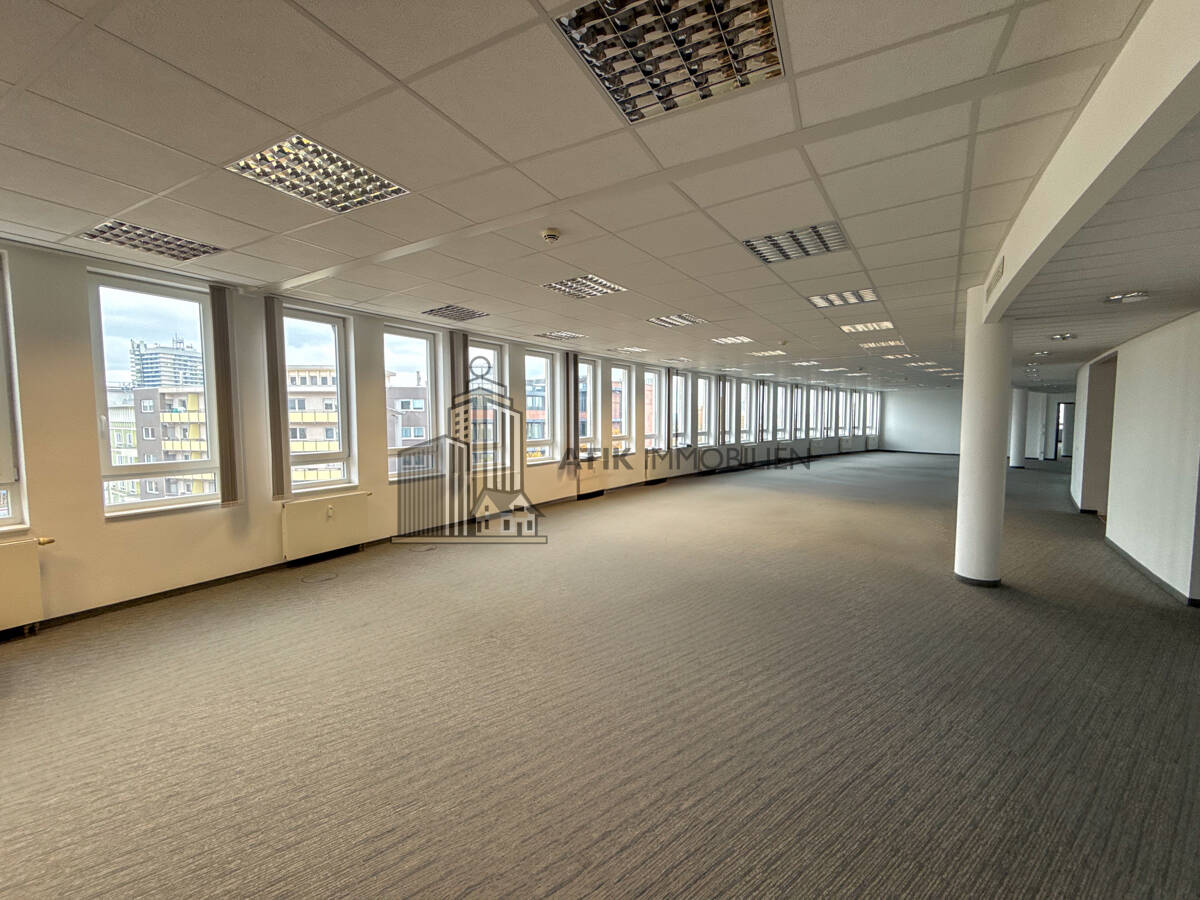 Thumbnail-ATIK: Repräsentative Büroflächen im obersten Stockwerk mit exzellenter Aussicht