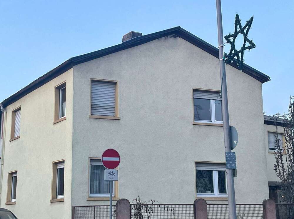 Thumbnail-Haus zum Kaufen in Hattersheim am Main 445.000,00 € 153.7 m²