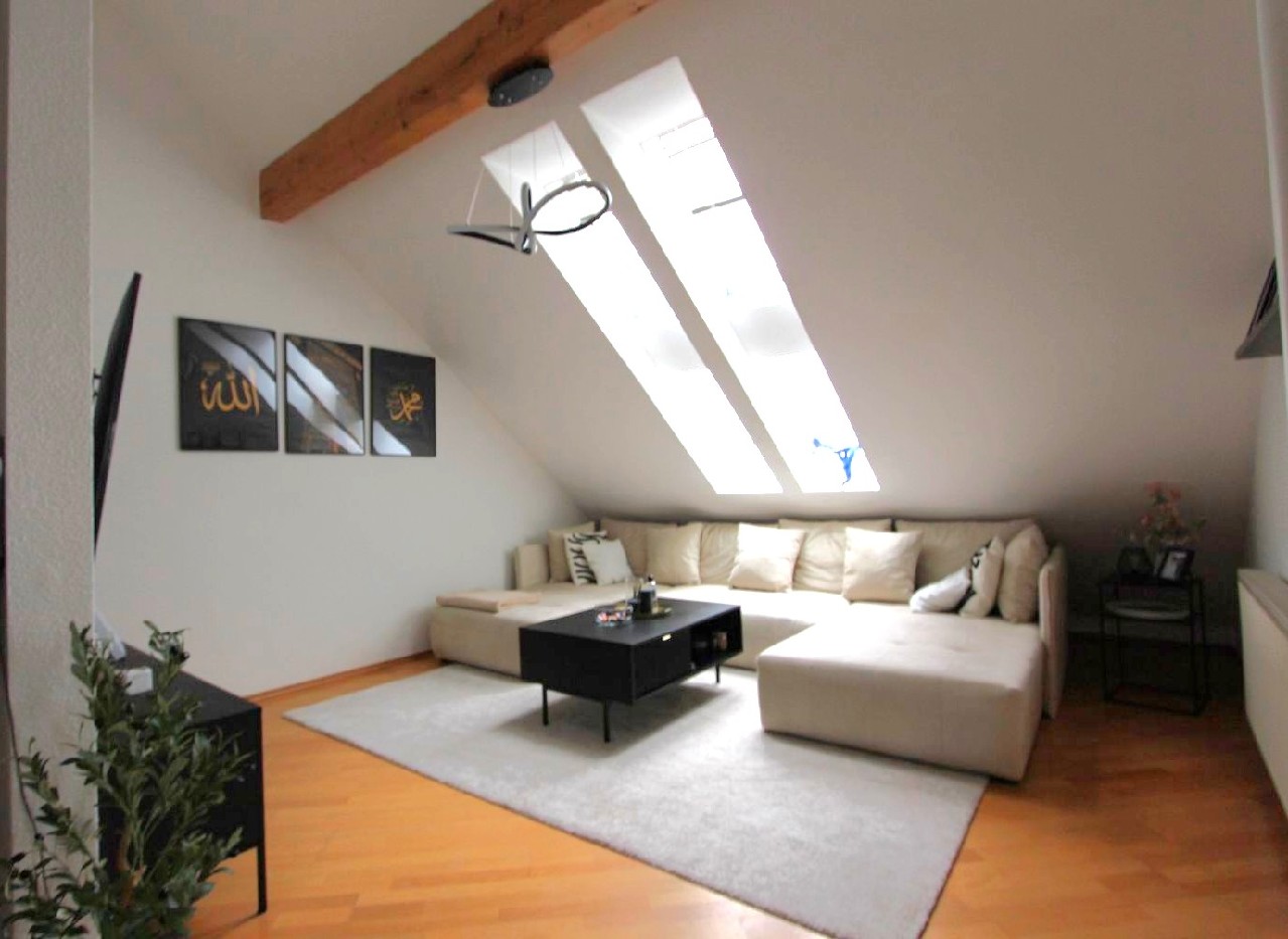 Thumbnail-albero:) Licht und Raum auf zwei Ebenen - Studio-Maisonette mit Loggia und Tiefgarage