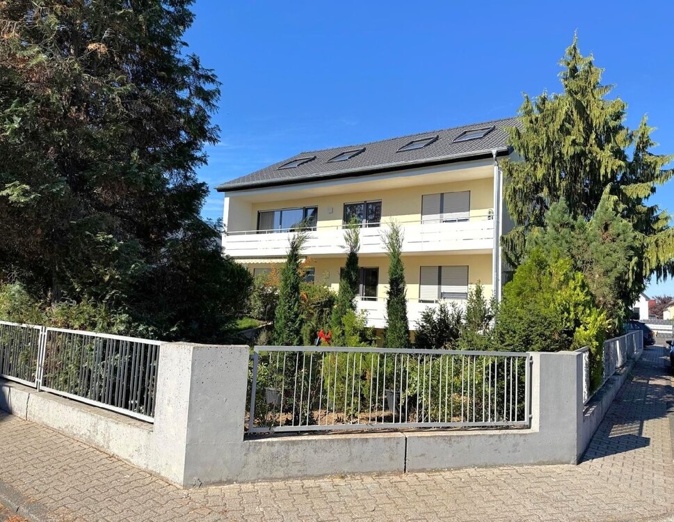 Thumbnail-albero:) renovierte, lichtdurchflutete 4 Zimmer in ruhiger Anwohnerlage und kleiner Wohneinheit