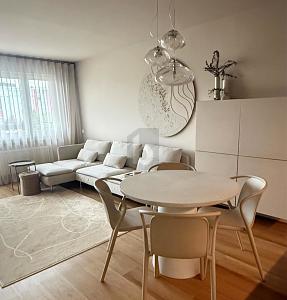 Thumbnail-MODERNES LEBEN IM GRÜNEN