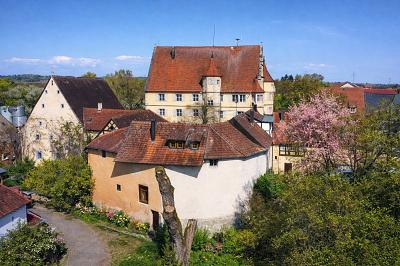 Thumbnail-WOHNEN IM SCHLOSS