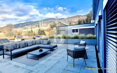 Thumbnail-WOHNJUWEL: FERNBLICK & SMART-HOME-LUXUS