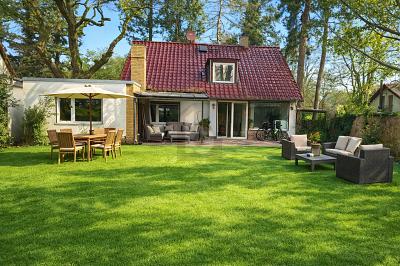 Thumbnail-CHARMANTES ZUHAUSE MIT GROßEM GARTEN
