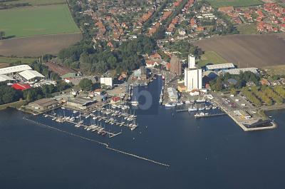 Thumbnail-MARITIME HANDWERKERPERLE IN HAFENNÄHE