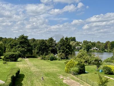 Thumbnail-SANIERUNGSBEDÜRFTIG MIT DIREKTEM SEEZUGANG