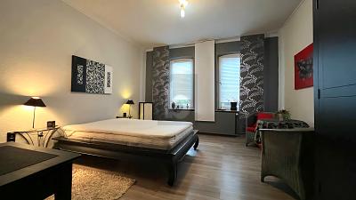 Thumbnail-HAUS + HALLE: MODERNES WOHNEN & ARBEITEN