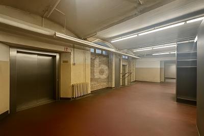 Thumbnail-VIELSEITIGE FLÄCHE IM SOUTERRAIN