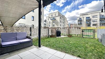 Thumbnail-PRIVATER GARTEN MODERNER WOHNKOMFORT