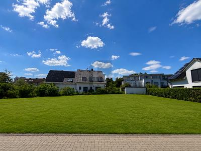 Thumbnail-VIEL PLATZ FÜR HAUS, GARTEN UND WOHNTRÄUME