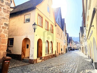 Thumbnail-AUSBAUPROJEKT FÜR MODERNES STUDENTENWOHNEN