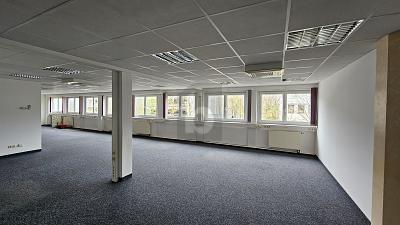 Thumbnail-RIESIGE FLÄCHE FÜR IHR UNTERNEHMEN