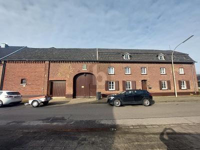 Thumbnail-EHEMALIGER AGRARBETRIEB SUCHT NEUEN BESITZER