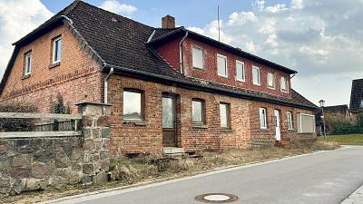 Thumbnail-GROßES ANWESEN - 3 BAUOPTIONEN IN BETZENDORF