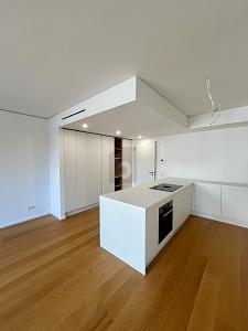 Thumbnail-STILVOLLES WOHNEN, EXKLUSIVE ANNEHMLICHKEITEN