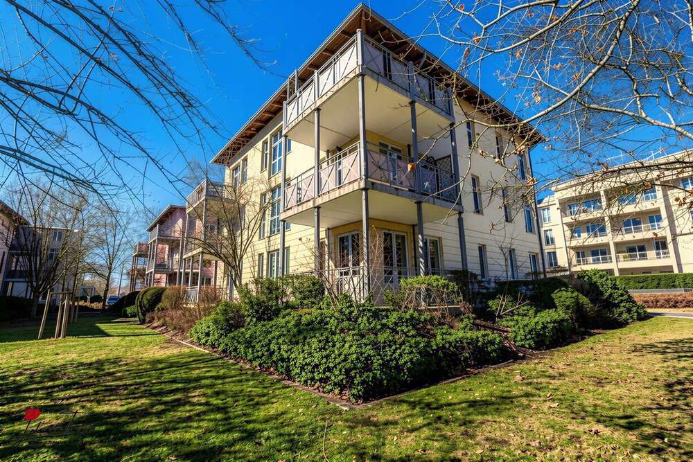 Thumbnail-Wohnen am Tiefen See – 2-Zimmer-Wohnjuwel mit Balkon & Tiefgaragenstellplatz