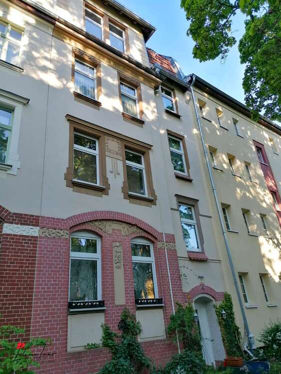 Mehrfamilienhaus