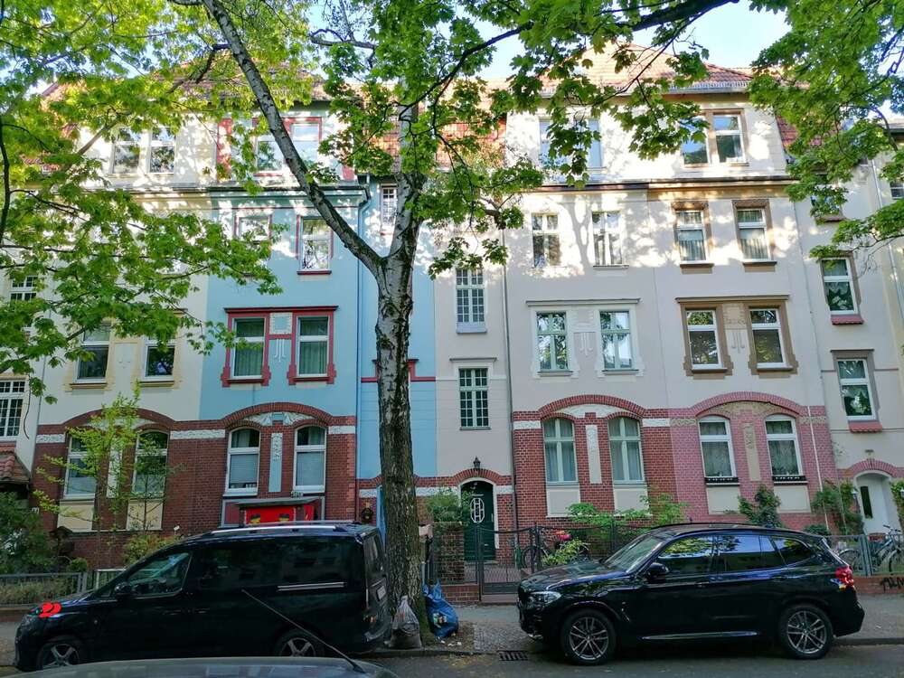 Straßenansicht - Gesamt