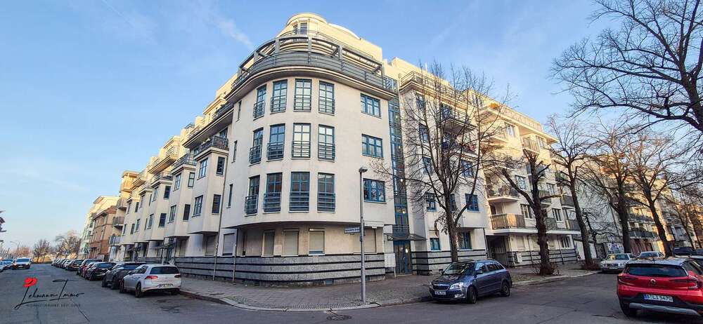 Straßenansicht