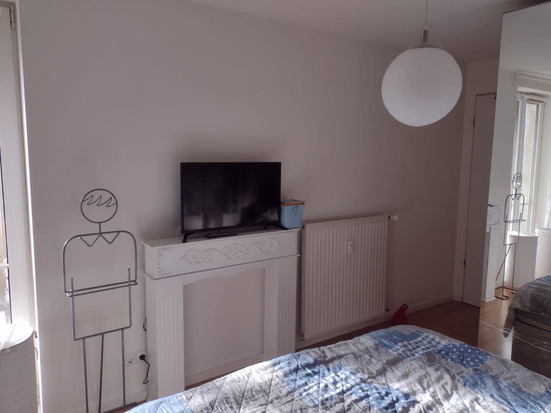 Thumbnail-Stilvolle, geräumige 2-Zimmer-Wohnung, möbliert oder teilmöbliert, befristet auf 1 Jahr