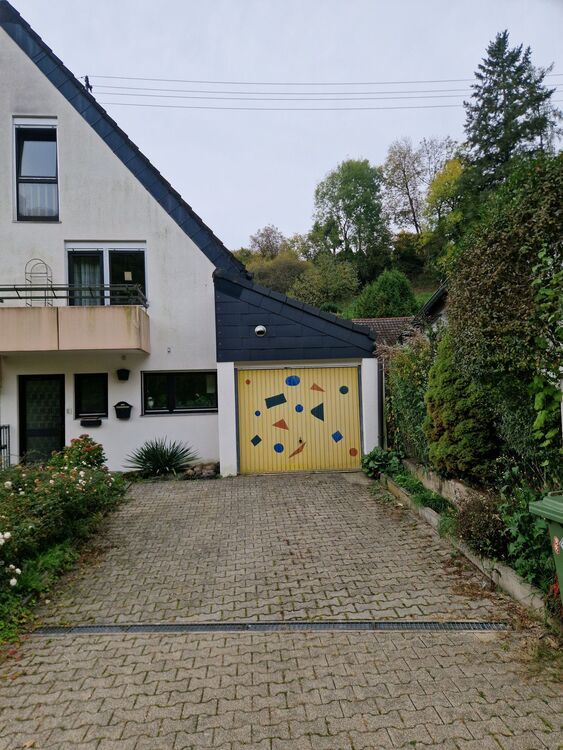 Thumbnail-Charmante und gepflegte Doppelhaushälfte am Weinberg