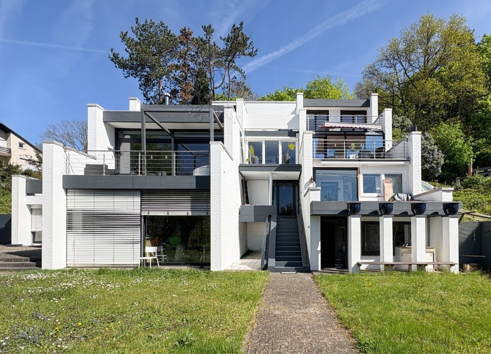 Thumbnail-Top Architektur mit Wohnen auf gehobenem Niveau - Architektenvilla in Bestlage Kusel