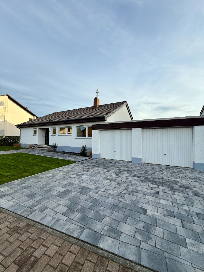 Thumbnail-Liebhaber aufgepasst: Modernisierter Wohlfühl-Bungalow mit Sauna in Weilerbachs Toplage