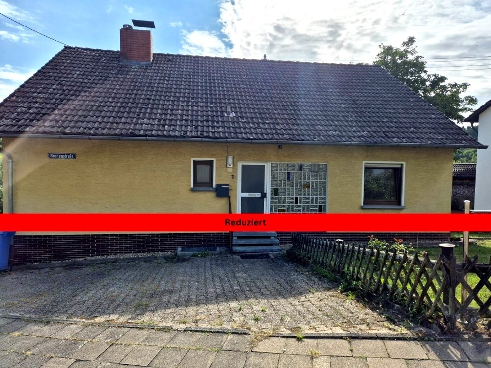 Thumbnail-Freistehendes gepflegtes Einfamilienhaus in Sulzbachtal – sofort bezugsbereit in ruhiger Lage