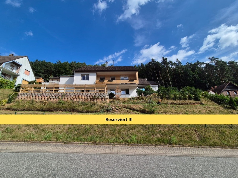 Thumbnail-Ein-Zwei-Familien unter einem Dach – liebevoll renoviertes, freistehendes Zuhause mit Charakter