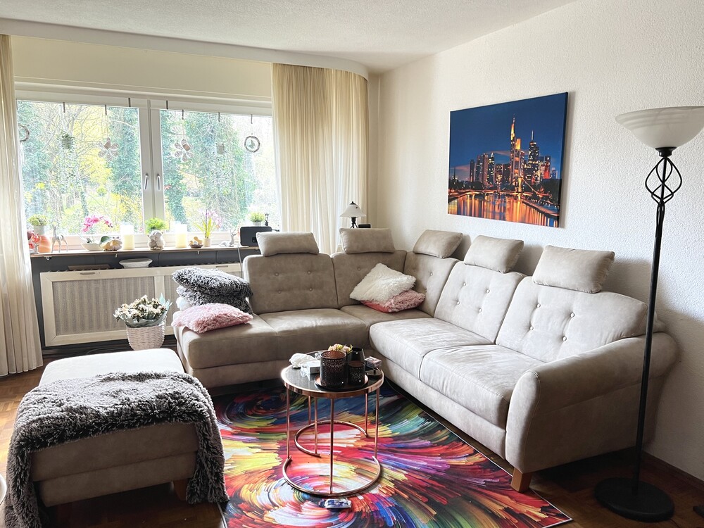 Thumbnail-Doppelhaushälfte in Bestlage von Dreieich-Buchschlag mit großem Grundstück & Ausbaupotenzial!