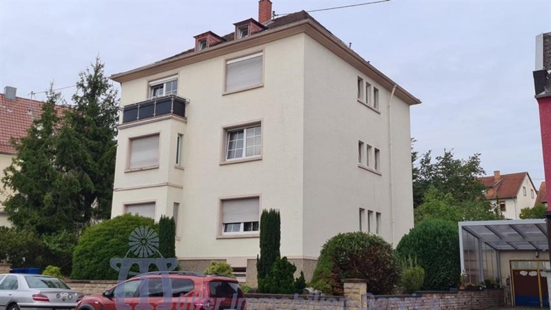 Thumbnail-Gepflegtes Vierfamilienhaus in bevorzugter Wohnlage von Neunkirchen