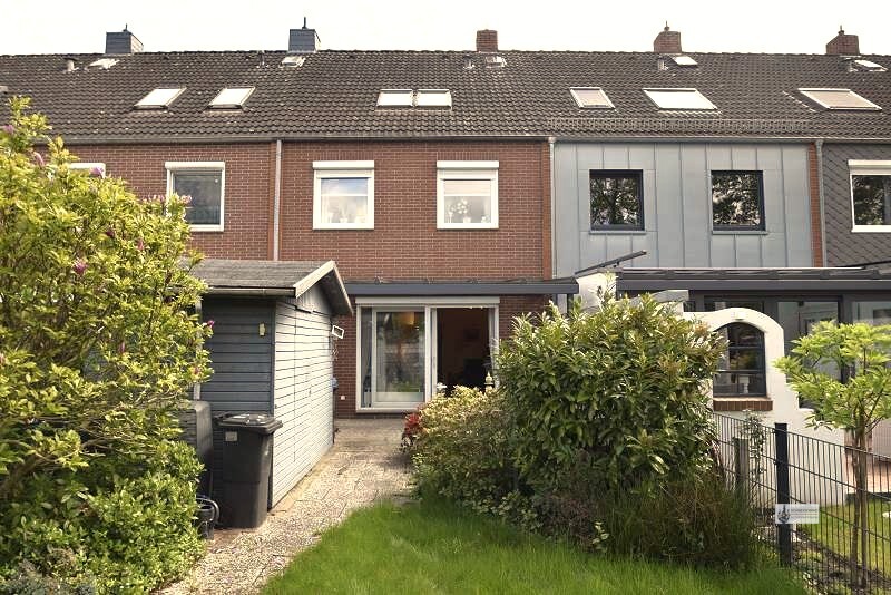 Thumbnail-Solides Reihenmittelhaus Ideal für Familie mit 4 Personen auch für Home Office +EBK +Garage +Garten