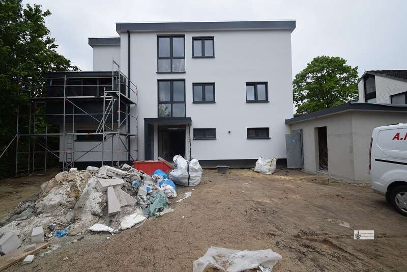 Thumbnail-Hoch moderne Penthouse-Wohnung Neubau zum 1.7.2026 Rollläden + Stellplatz + Dachterrasse ohne Küche