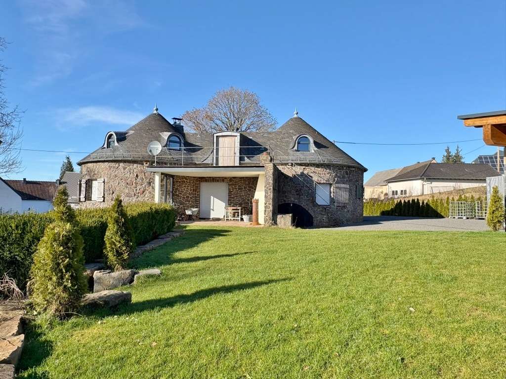 Thumbnail-Haus zum Kaufen in Hersdorf - Oberhersdorf 400.000,00 € 228 m²