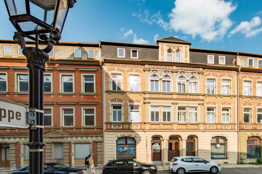 Thumbnail-SCHAUFENSTER – ZWEI GROSSE RÄUME – BESUCHERPARKPLÄTZE VOR DER TÜR – AB SOFORT