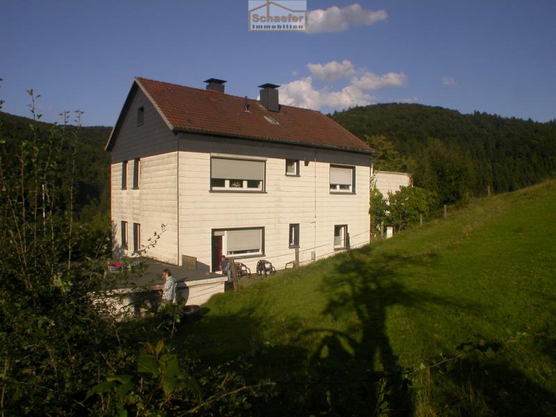 Thumbnail-Historisches Anwesen mit Wald, Weiden und einzigartiger Aussichtslage