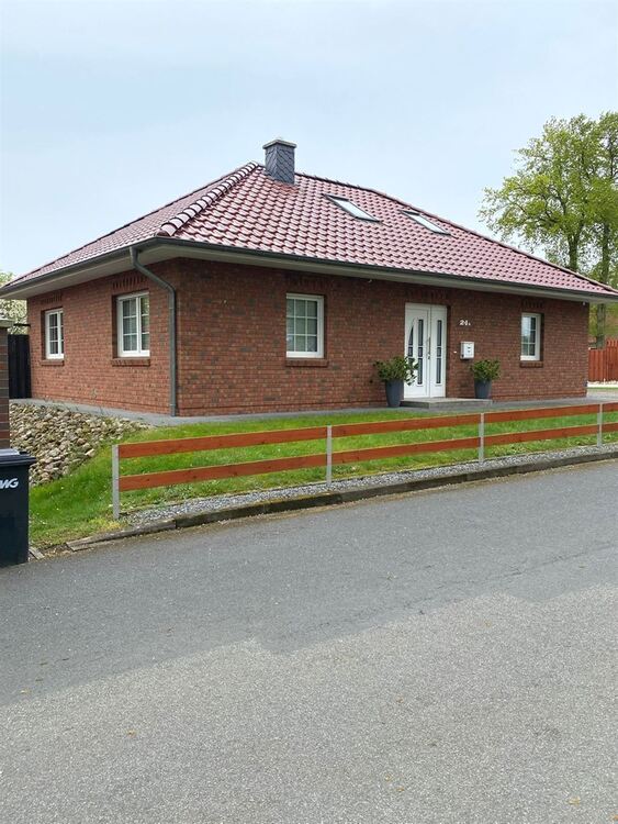 Thumbnail-Junger stilvoller Bungalow, Bj. 2016, Solar, Kamin, Gute Lage. Sofort Verfügbar