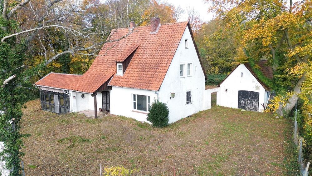 Thumbnail-Bestandsimmobilie mit großem Gestaltungsspielraum, bereit für Ihre Vision