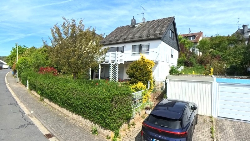 Haus mit Garage