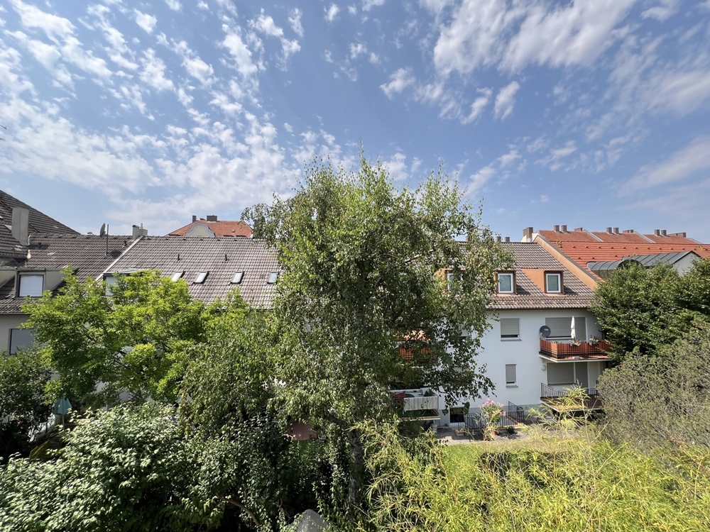Thumbnail-Familienfreundliche DG-Wohnung in Laim