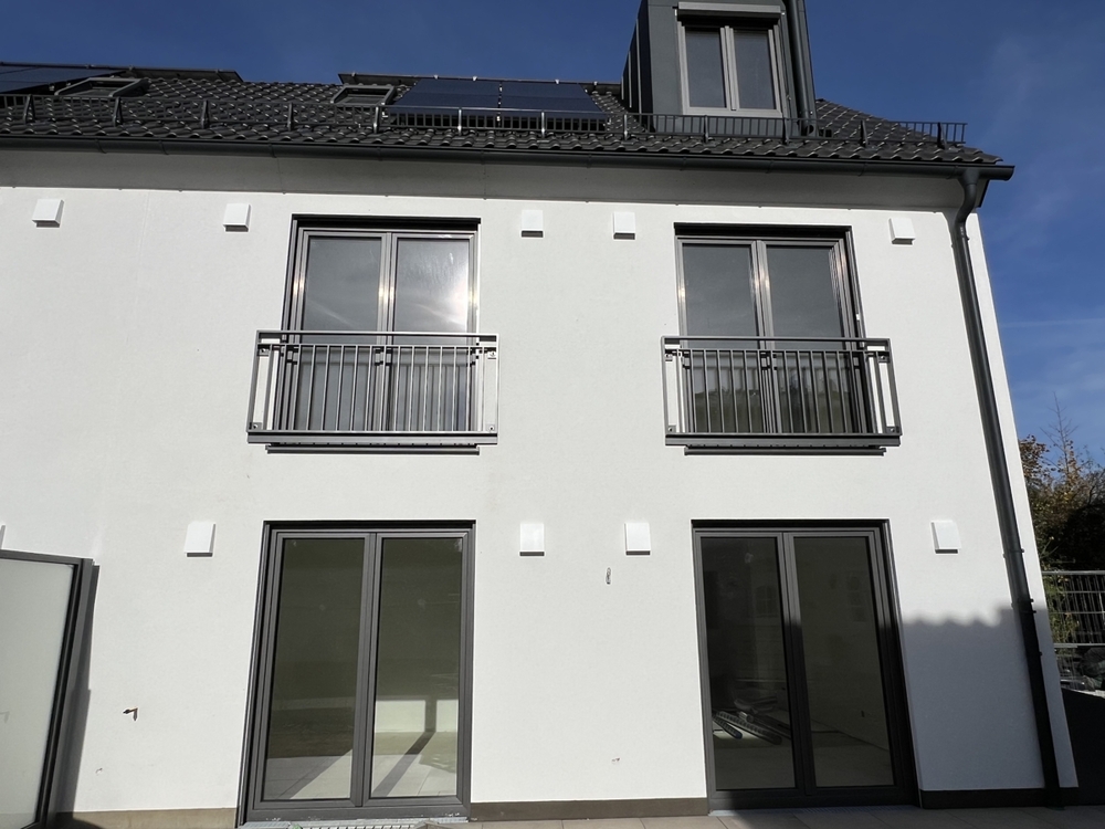 Thumbnail-Neubau einer geräumigen Doppelhaushälfte in Oberschleißheim