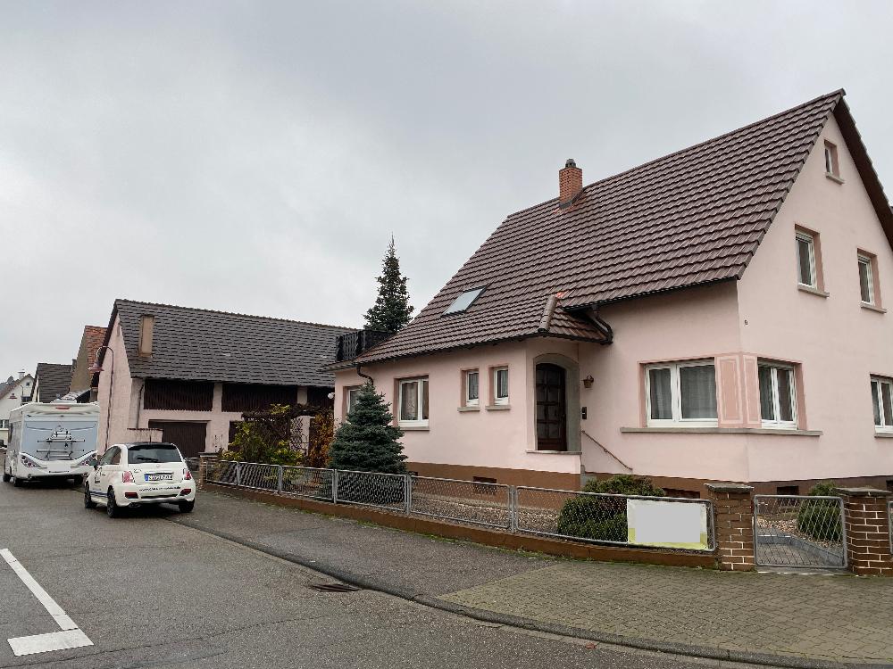 Thumbnail-### Zweifamilienhaus mit Nebengebäuden und Scheune ###