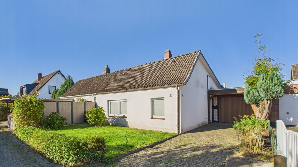 Thumbnail-Mit 3D: Charmantes Einfamilienhaus in Buxtehude modernisiert zentrale Lage ideal für Paare & kleine Familien