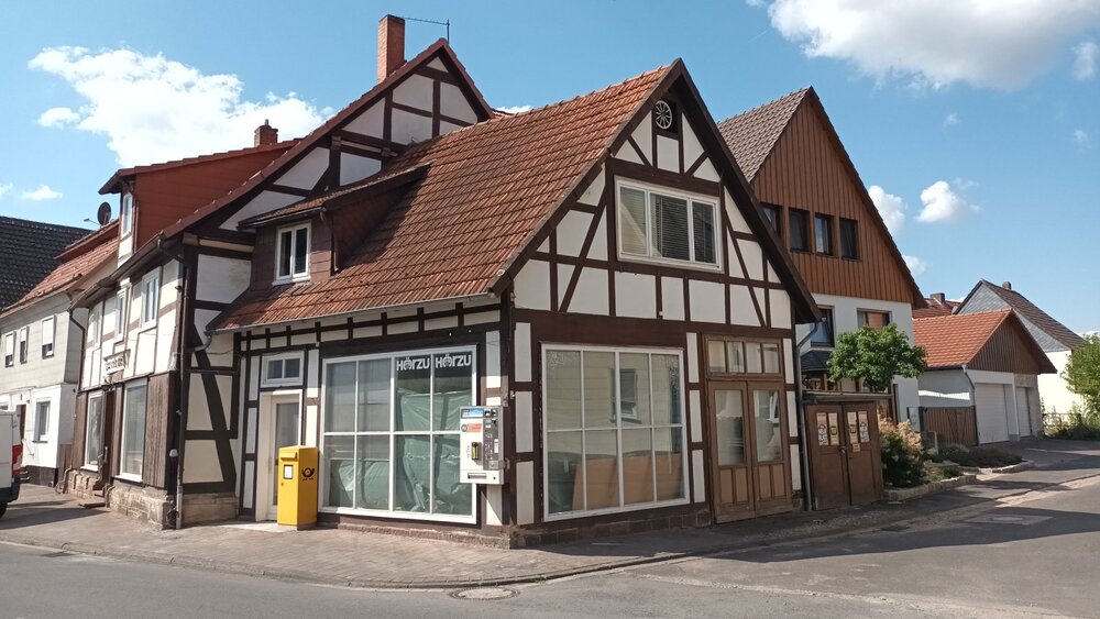 Thumbnail-Wesertal-OT, Zweifamilienhaus + Gewerbe