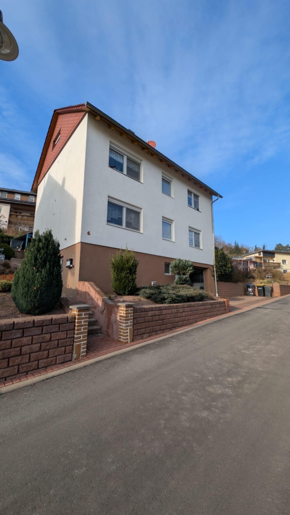 Thumbnail-Heringen-OT, 2 Fam.Hs. + Appartement