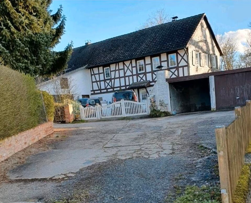 Thumbnail-Seßlach, Wohnhaus + ELW