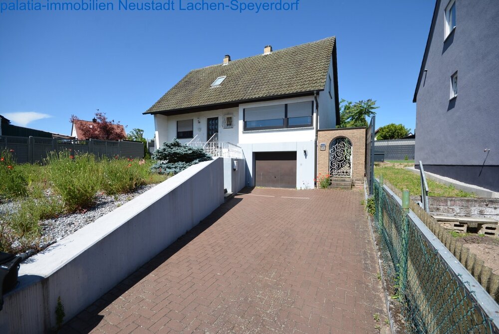 Thumbnail-Neu in unserem Immobilienteam Familienhaus in ruhiger Lage