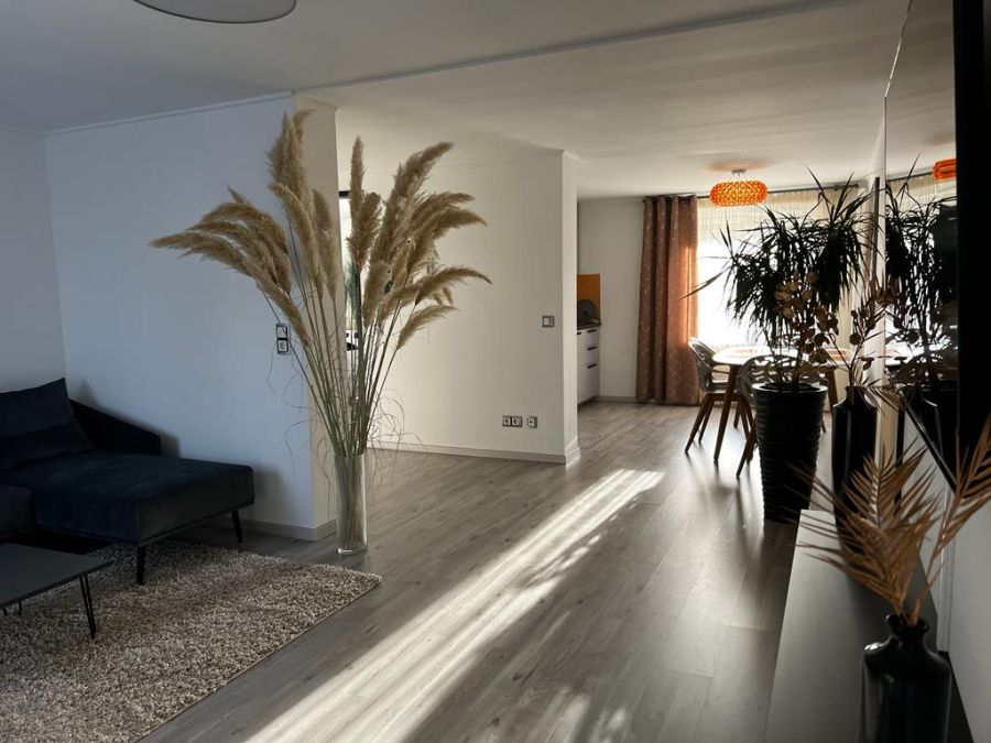 Thumbnail-Möbliertes 3 Zimmer Design Apartment