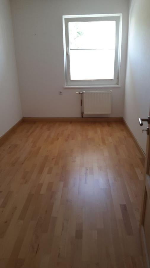 Thumbnail-Helle 2,5 Zimmer Wohnung