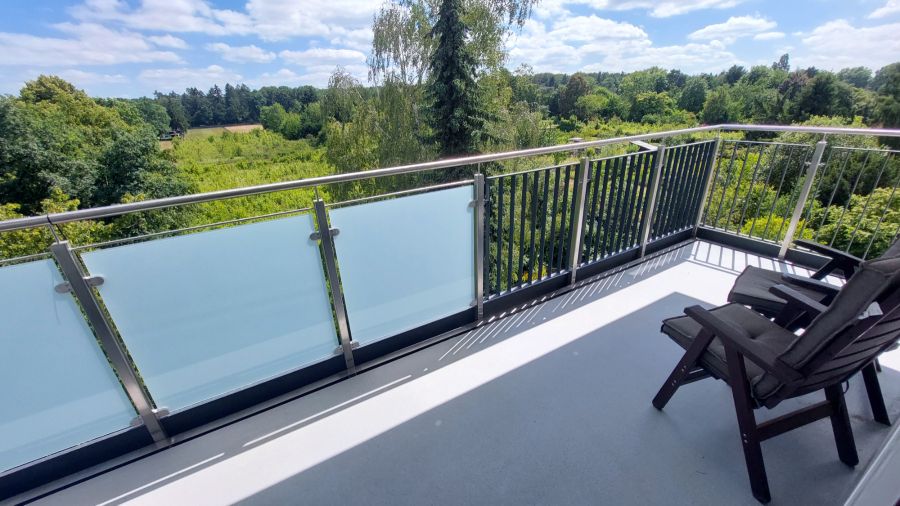 Thumbnail-Provisionsfrei* Fast wie im Urlaub - 3 Zimmer mit Sonnenbalkon und Fernblick - komplett saniert *neuer Preis